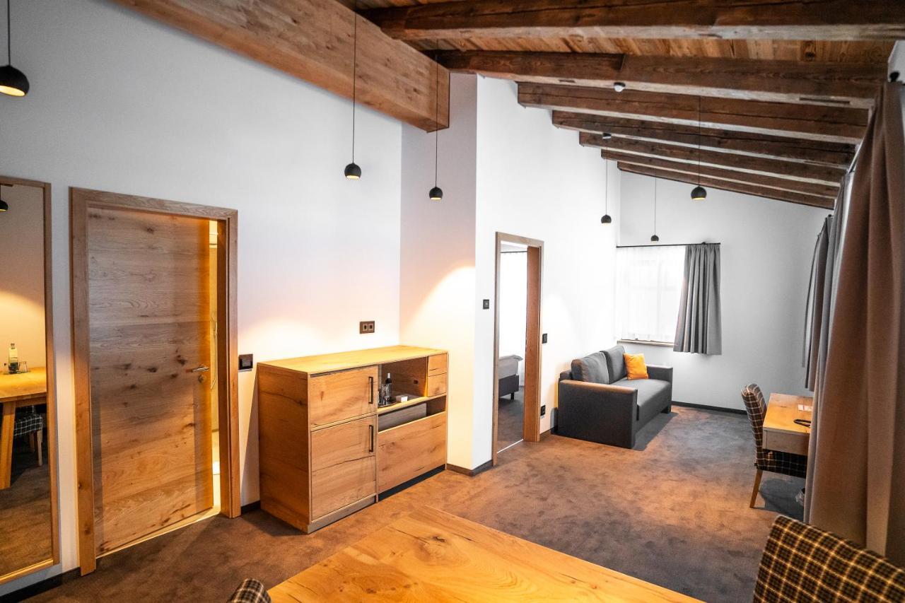 Hotel Tannenhaus Schöneck Esterno foto